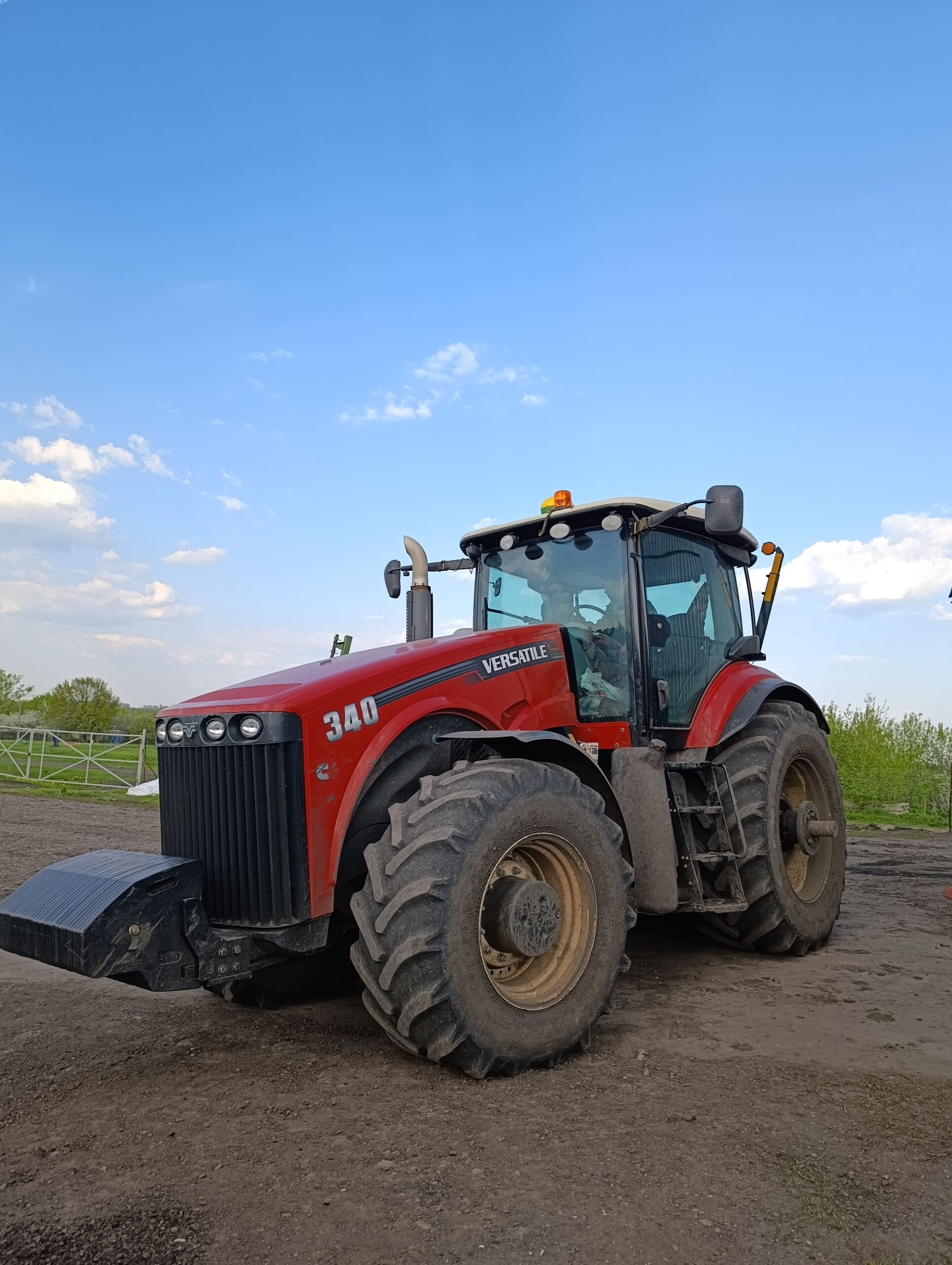 Трактор BUHLER Versatile 340 (Бюлер Версатайл 340) 2017 г.в. 4149 м/ч